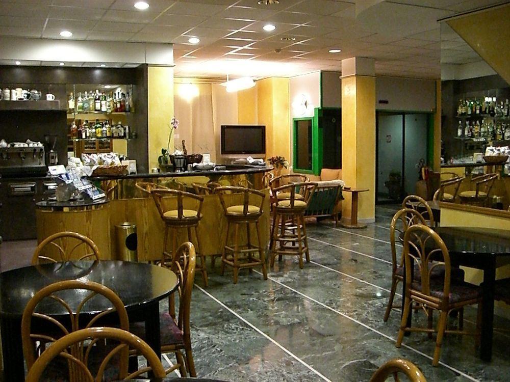 Hotel Europa Chivasso Exterior foto